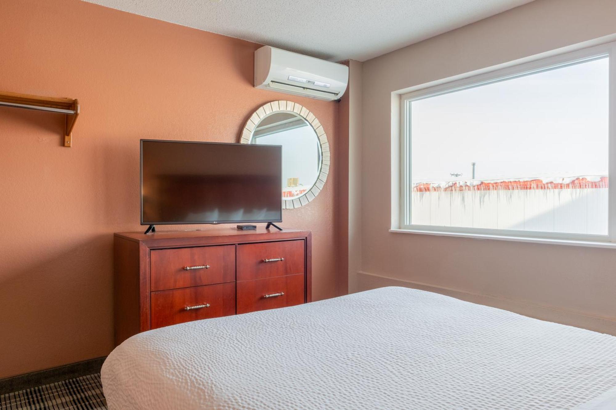 Norland Inn & Suites Roseau Room photo